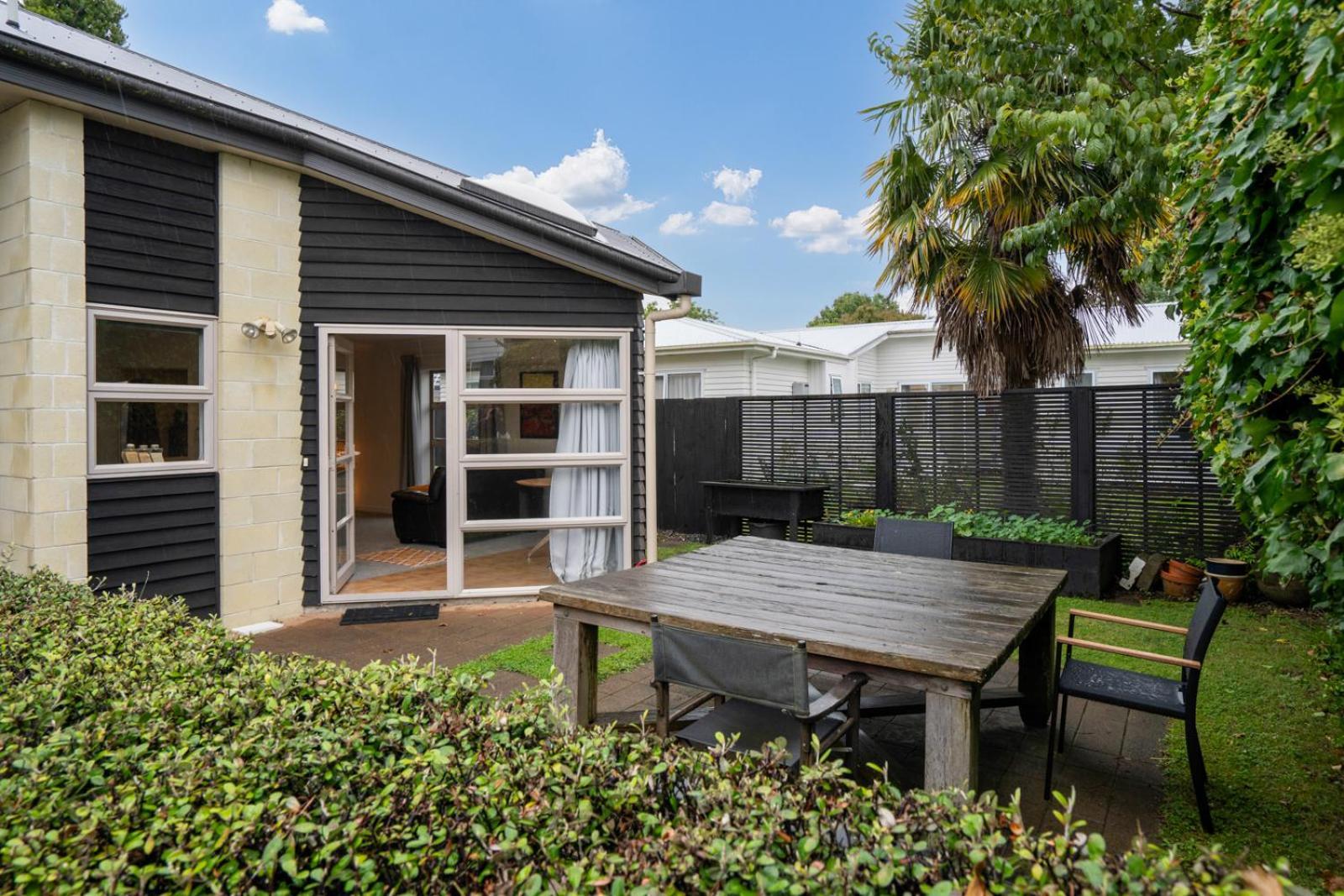Sunny, Quiet, 2-Bedroom Unit In Fabulous Location! Cambridge Luaran gambar