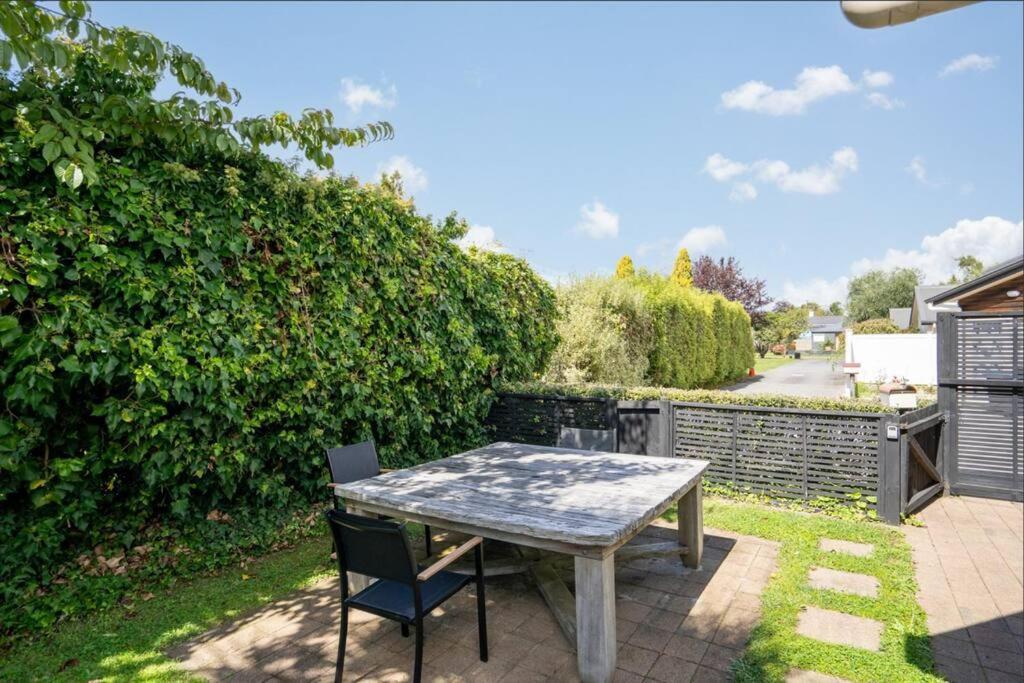 Sunny, Quiet, 2-Bedroom Unit In Fabulous Location! Cambridge Luaran gambar
